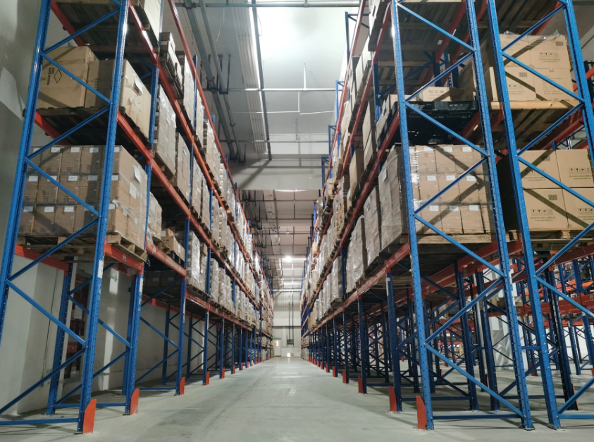 黑皮云仓